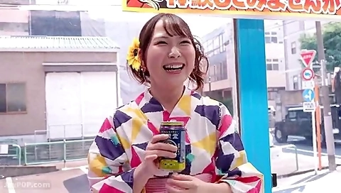 240710花火大会へ向かう女子をゲットb2