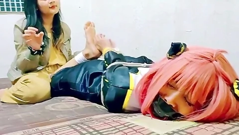 Anya Cosplay Bondage