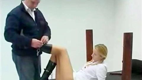 Flogger For Cunt
